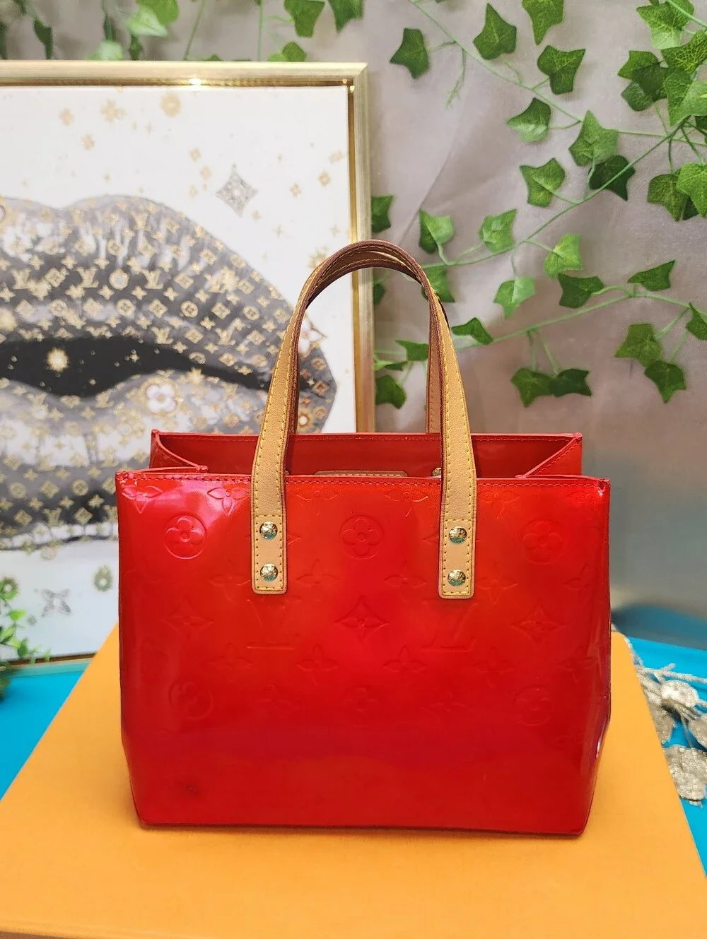 Authentic Louis Vuitton Vernis Reade PM Rouge W/ Box, Dust Bag & LV P.O.P